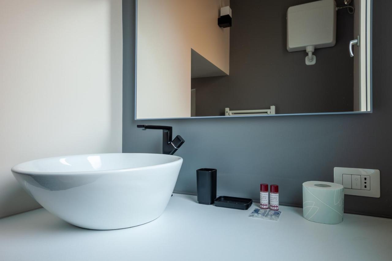 Renovated Apartment In Milan City Center - Commenda 21 Zewnętrze zdjęcie